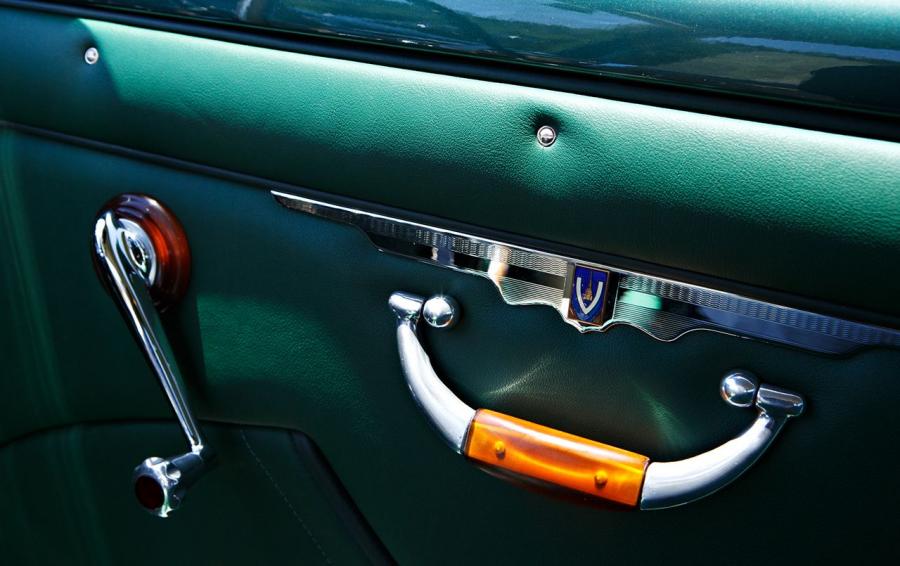 Детали интерьера Ferrari 212 Inter Coupe 1951 года  (фото 5 из 25)